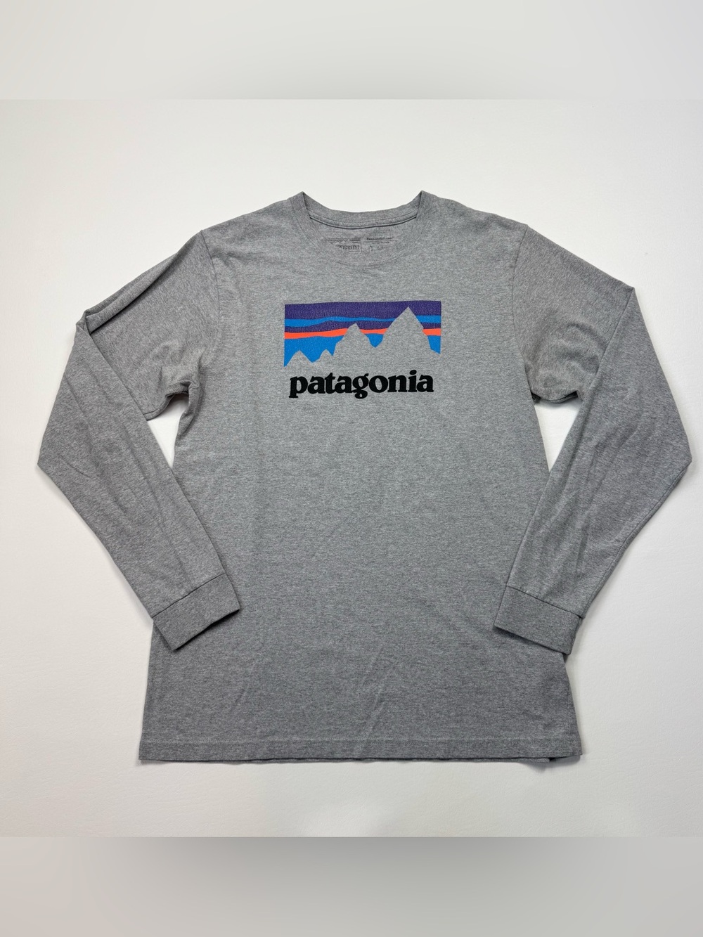 Men’s Patagonia Long Sleeve T-Shirt Size Medium